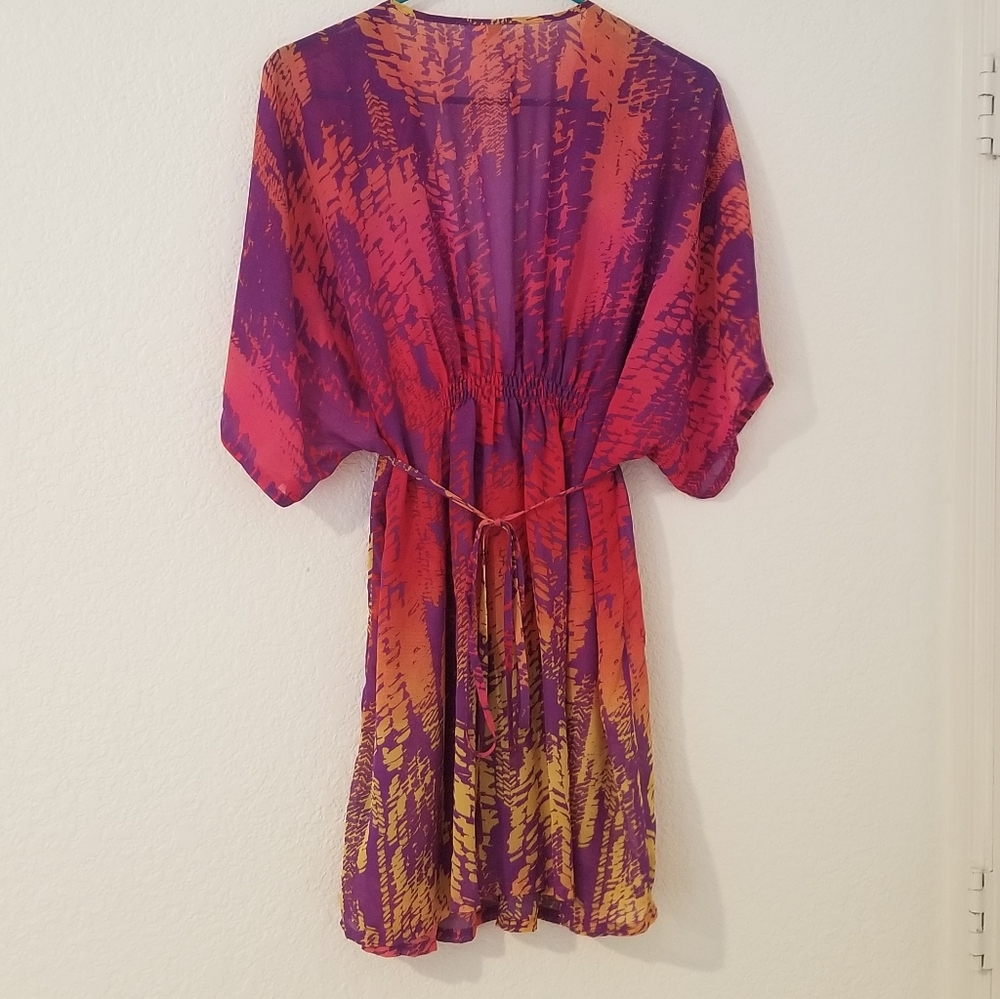 Bright Sheer Tunic - Picture 4 of 8